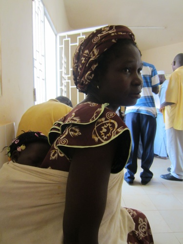 Mari Bakhoum hoppas på en bättre skörd. Foto: Ann-Katrin Store.
