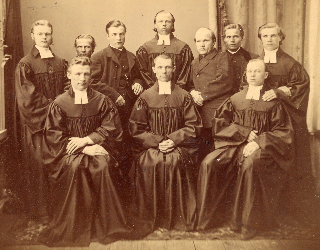 Deltagarna i den första missionärskursen 1868: I bakre raden: K.E. Jurvelin