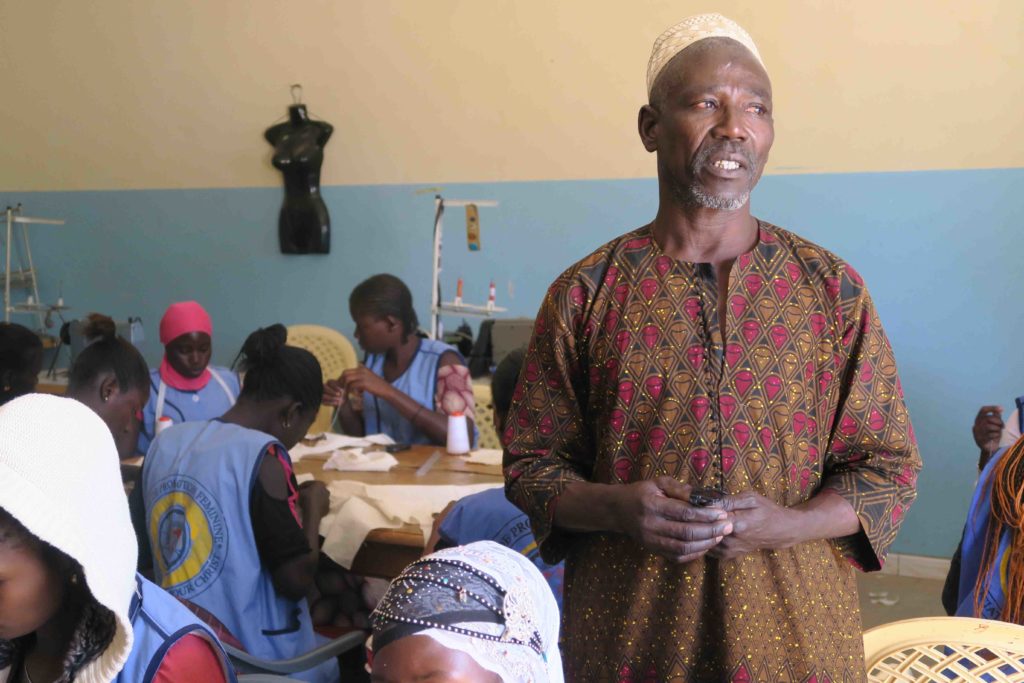 Fadderstöd ger ungdomar yrkesutbildning i Senegal - Finska